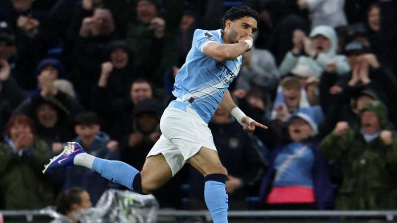 Foden tiếp tục rực sáng, kiến tạo cho Marmoush ghi bàn và suýt lập hat-trick.
